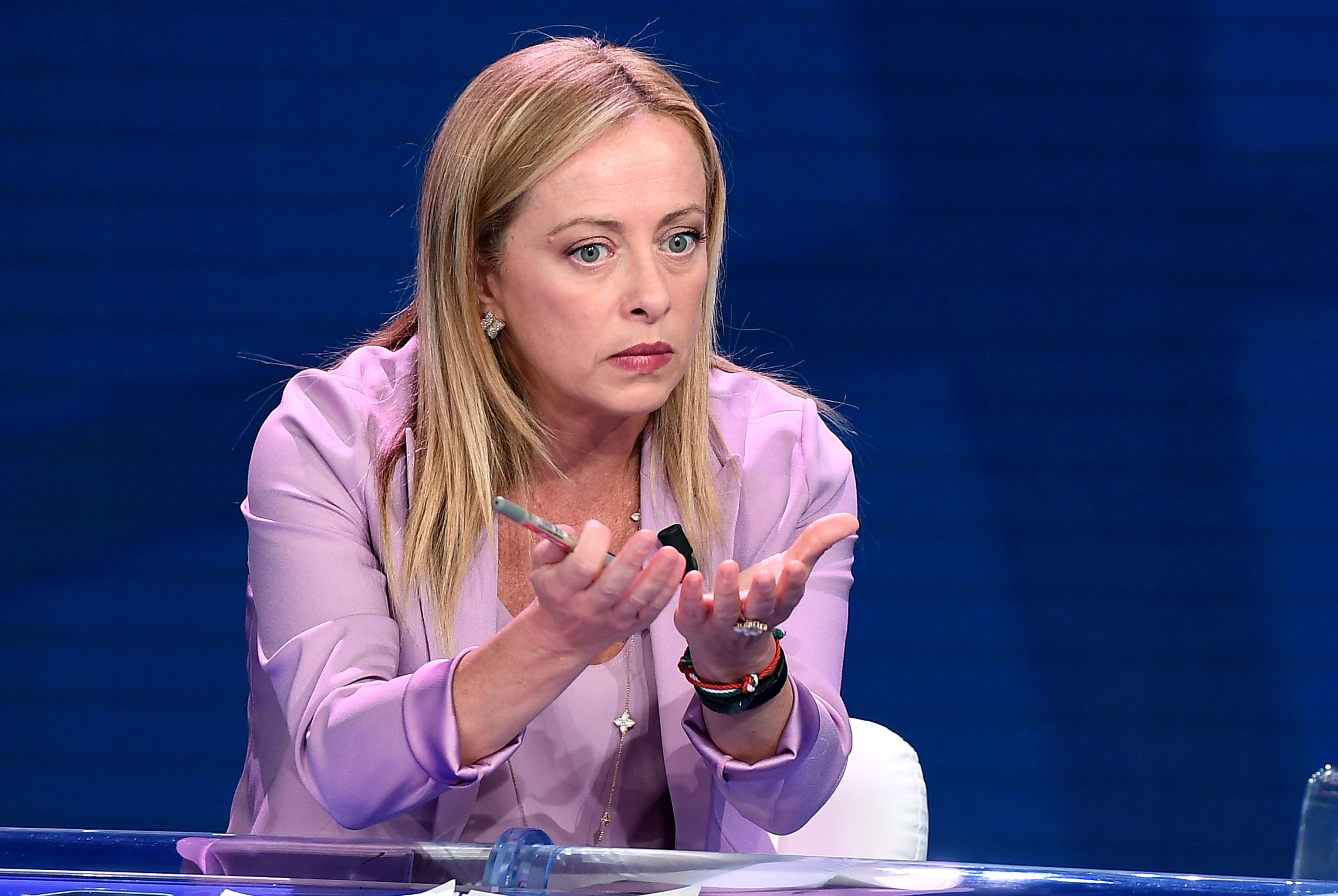 Il caso straordinario di Giorgia Meloni