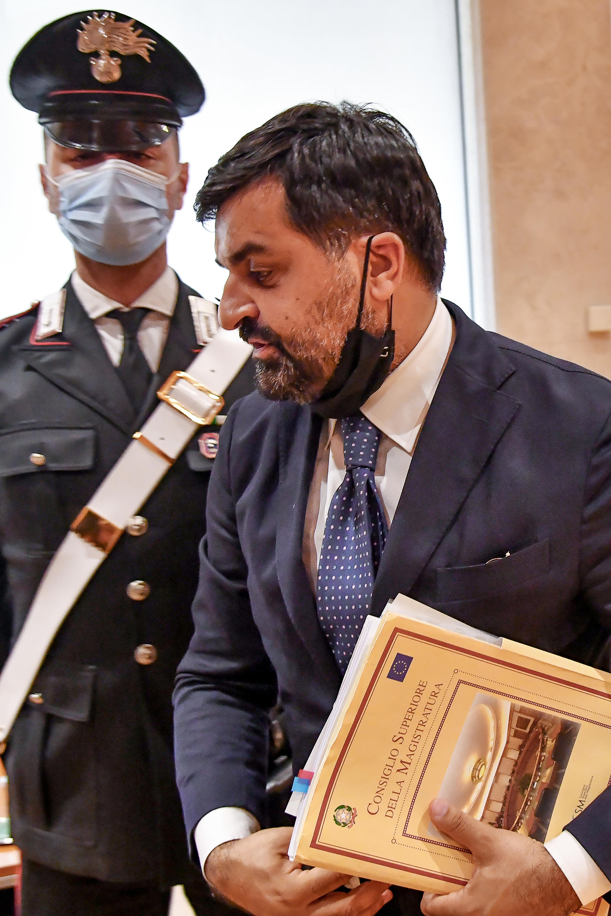 Le intercettazioni che portano al rito del processo alle intenzioni