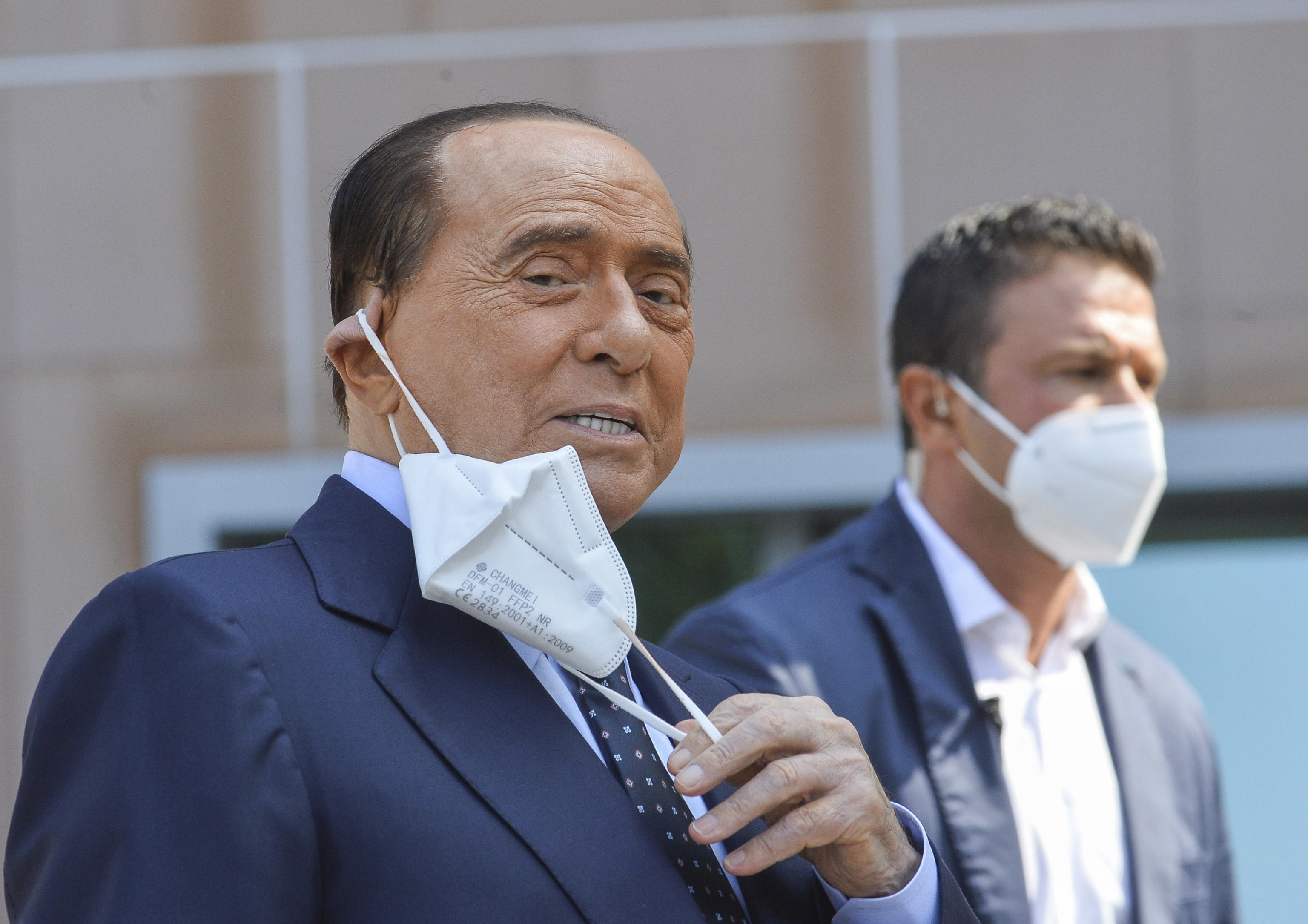 Berlusconi, gli auguri dell’universo forzista