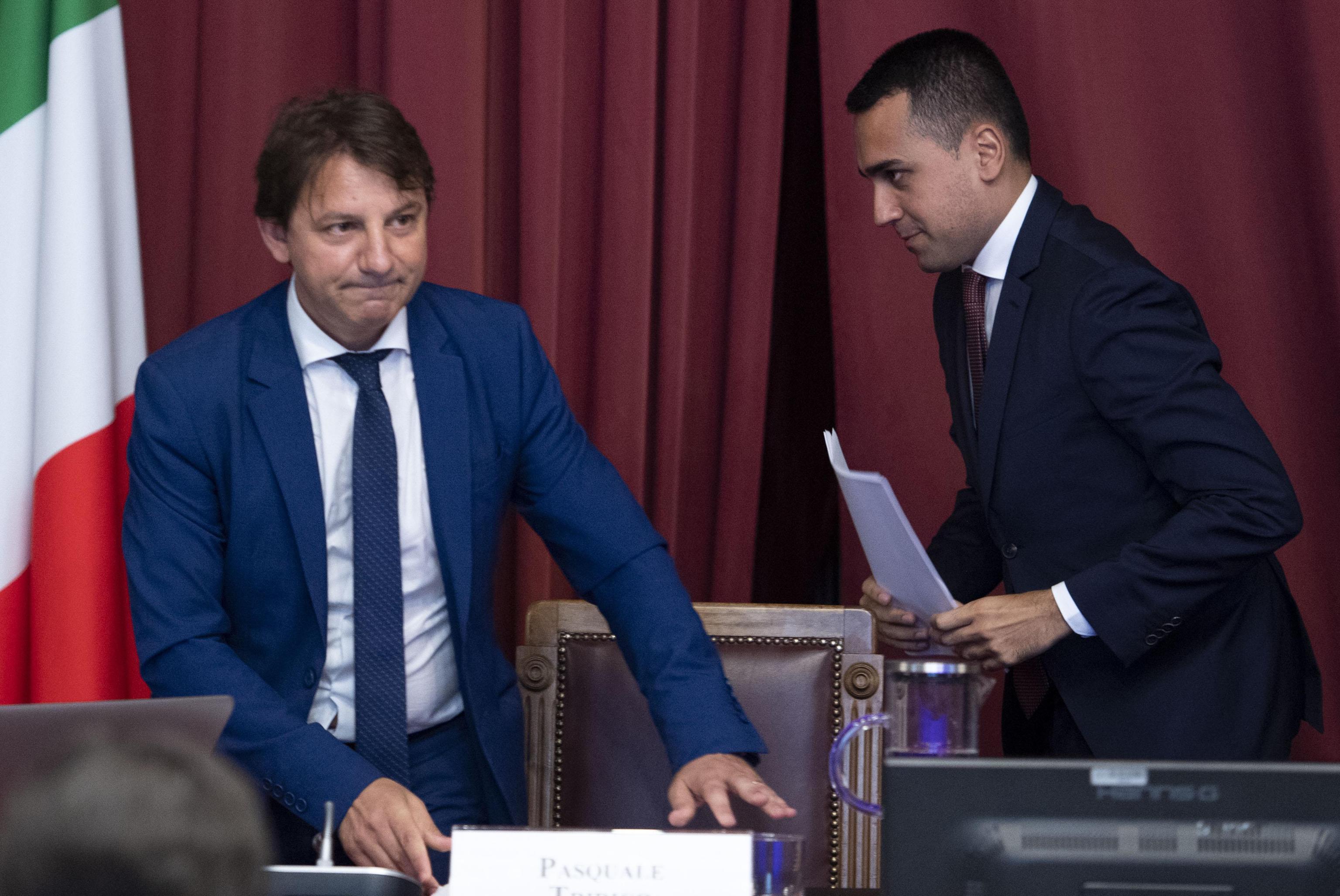 Lo scandalo non è il suo stipendio ma lui (e il M5s)