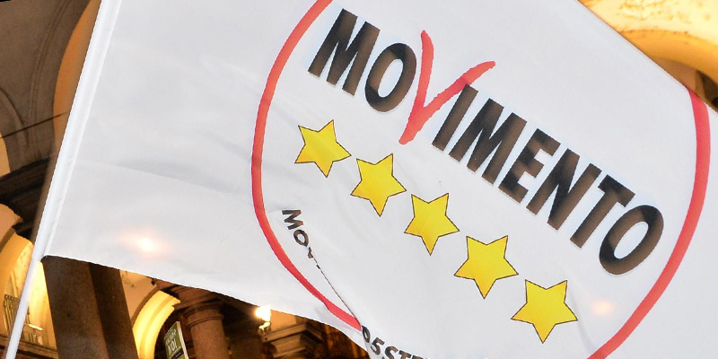 M5s, va in scena il caos