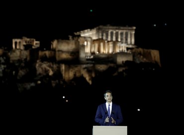 Grecia, Atene inaugura la nuova illuminazione dell’Acropoli