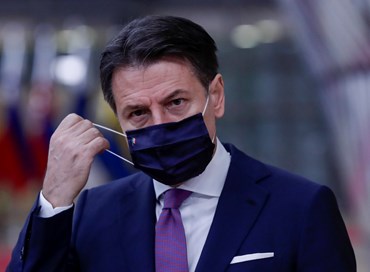 L’uso politico della mascherina