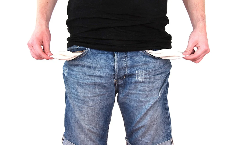 Disoccupazione in calo ma sempre più alta rispetto a febbraio