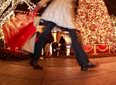 Censis-Confimprese: in fumo 25 miliardi con il lockdown a Natale