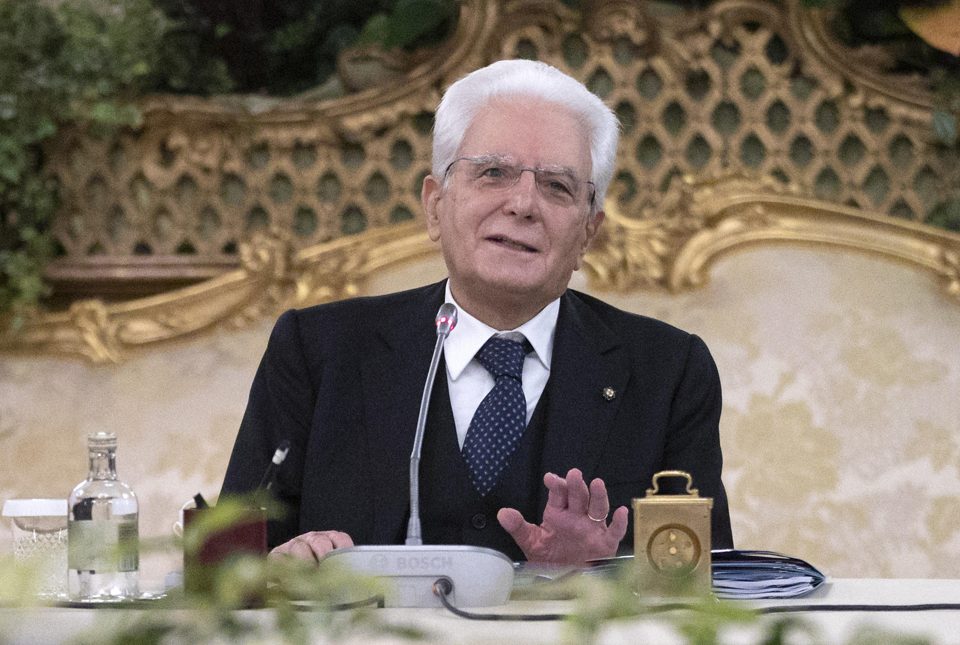 Le belle parole di Mattarella e la tentazione del risparmio collettivo