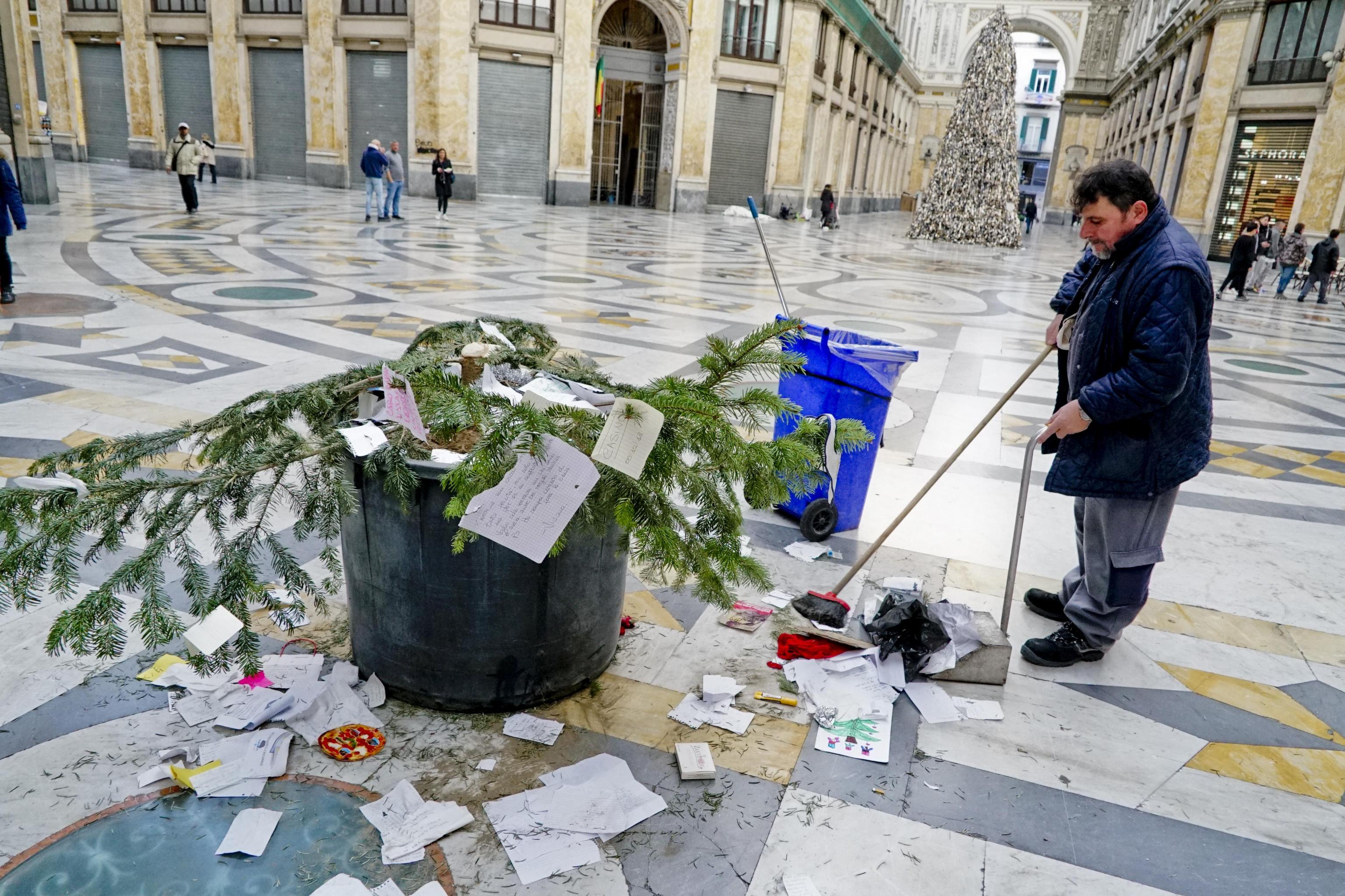 Dopo Pasqua vogliono rubarci il Natale