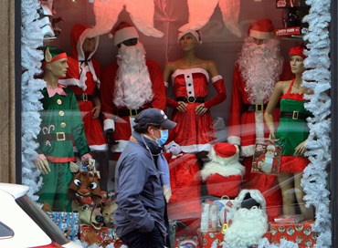 Natale, shopping e cene a tavola: cosa può accadere