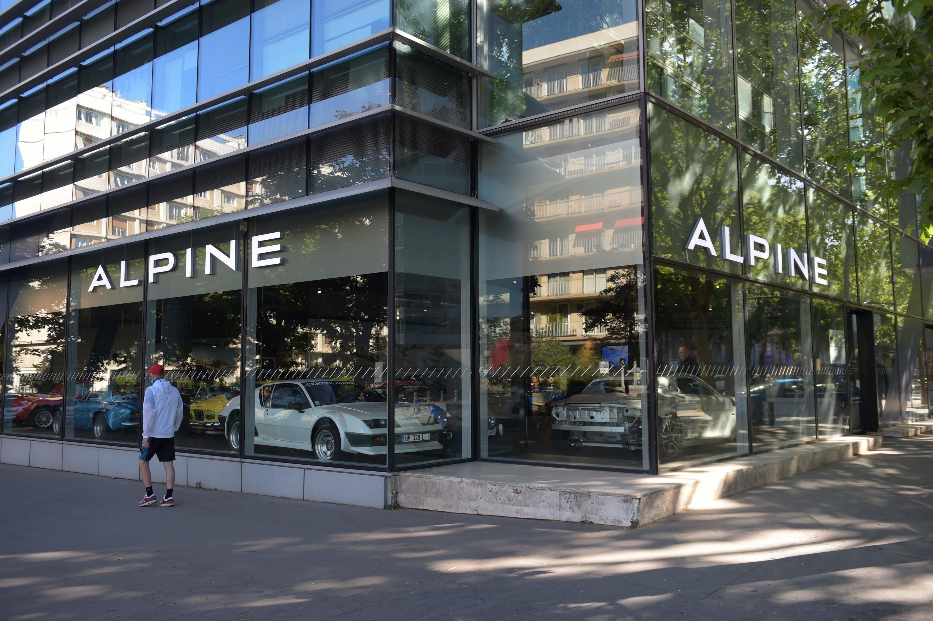 Marcia indietro per mercato auto Ue: il segno è negativo