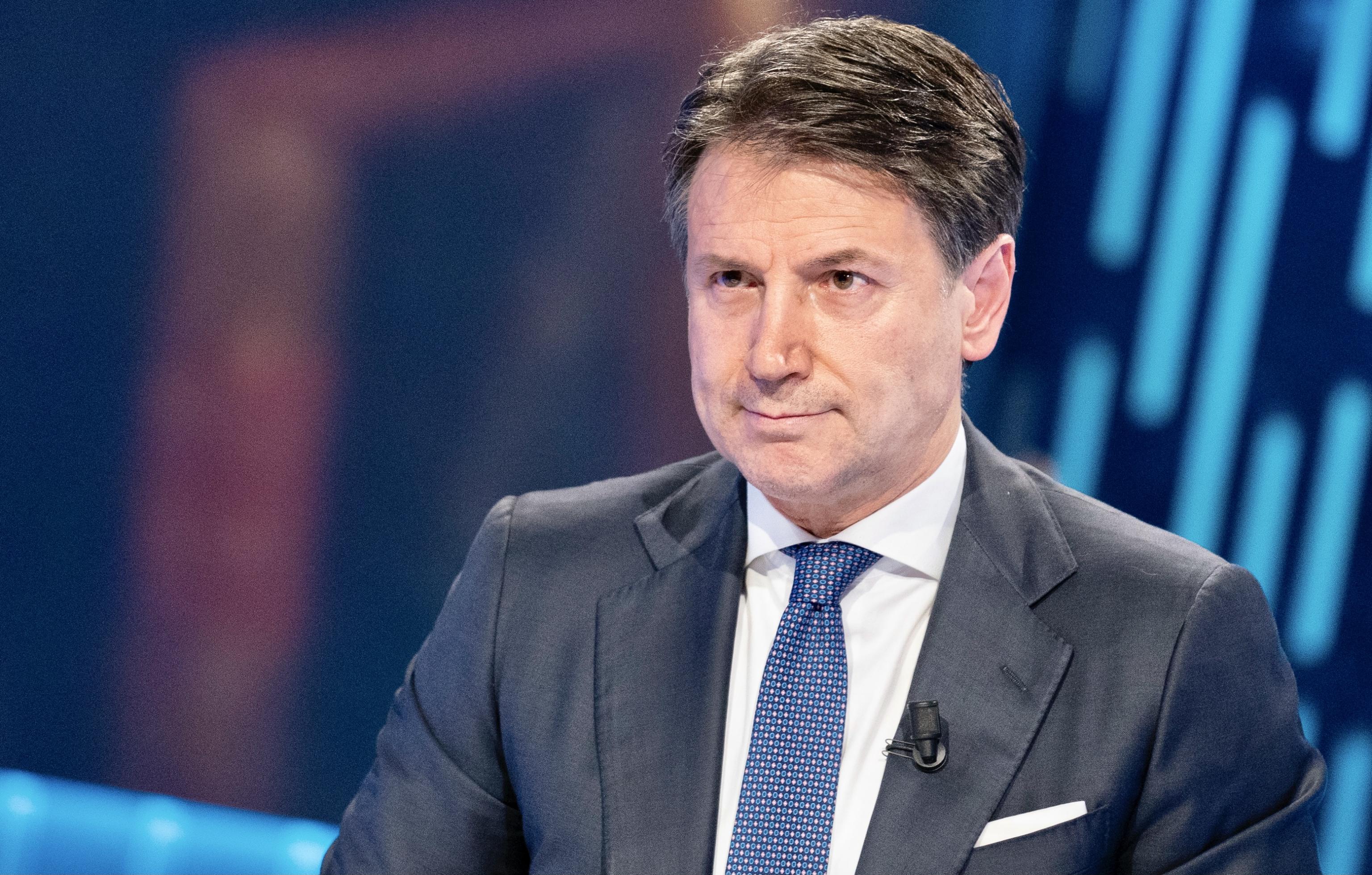 Impietosa anatomia politica di Conte in tv