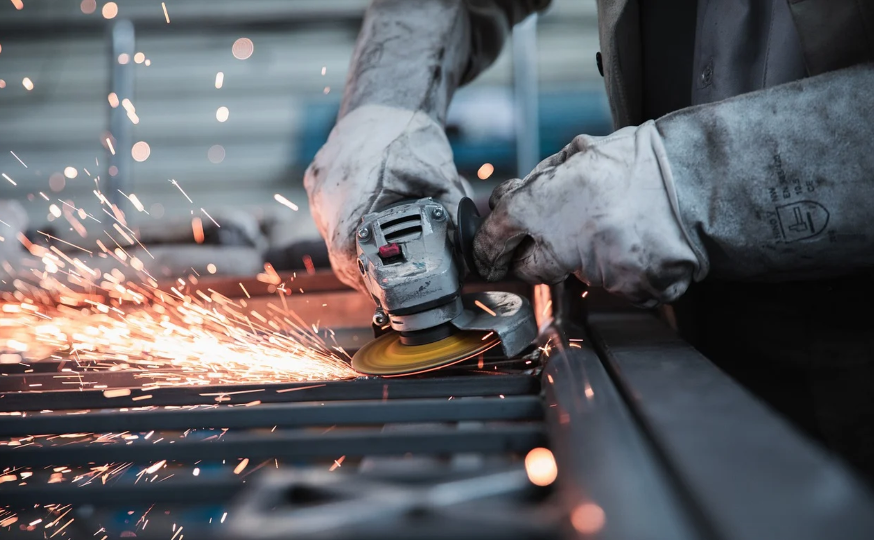 Conti economici trimestrali: Istat rivede il Pil al ribasso