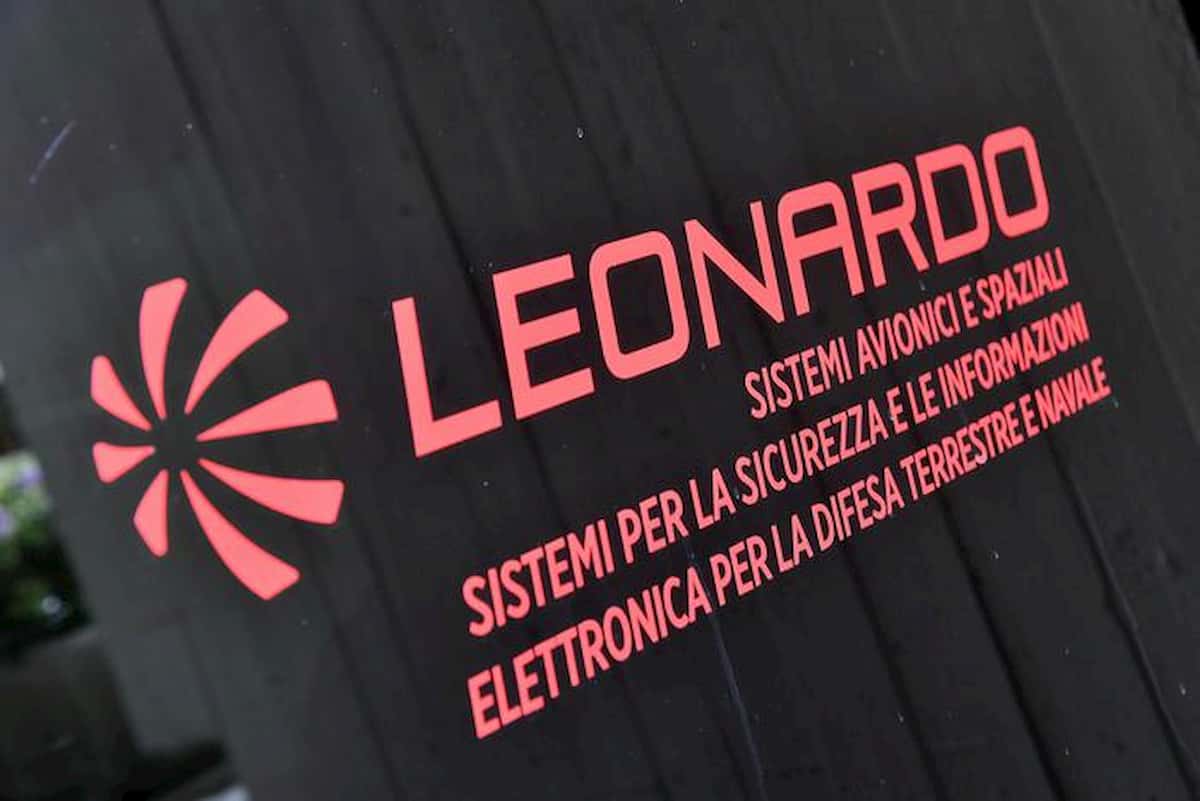 Leonardo spa, spy story