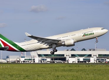 Roma-New York: Alitalia inaugura il primo volo Covid-tested