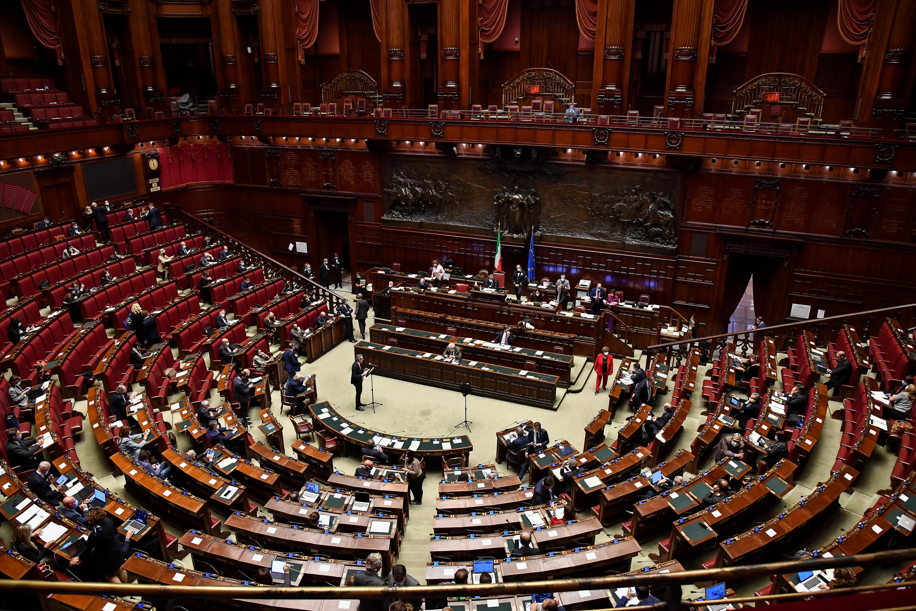 La maggioranza è una sciagura, l’opposizione inconcludente