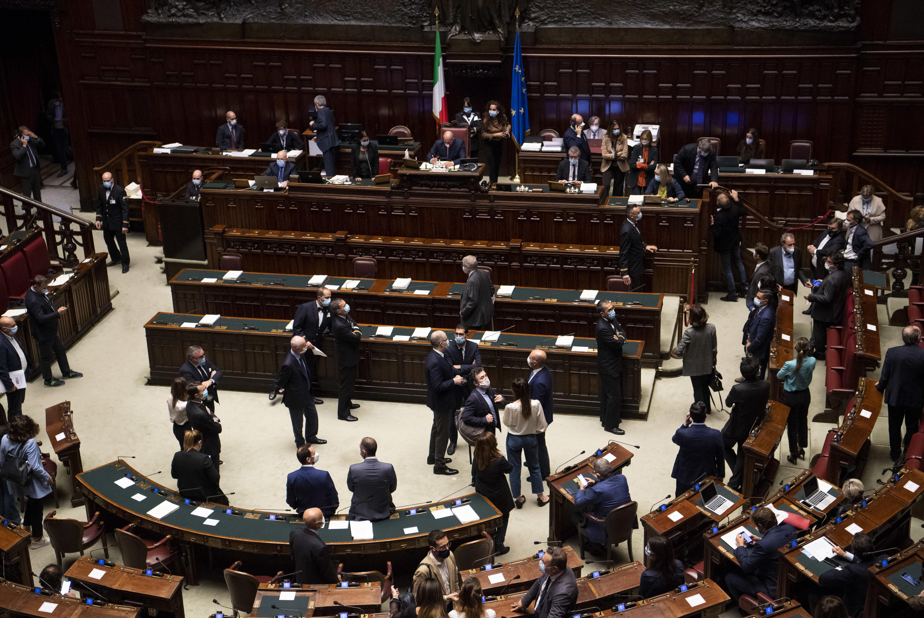 Nota a margine: Parlamento cattivo, parlamentari buoni?
