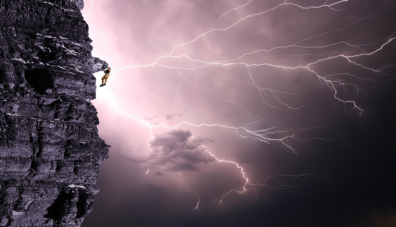 Da un terrore all’altro, peggio che mai