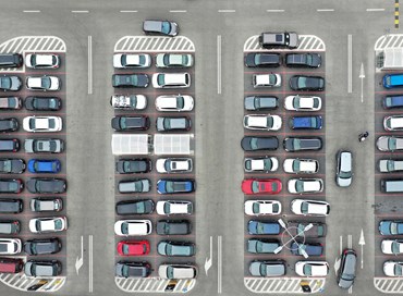 Auto: mercato europeo crolla del 24,6% nel 2020