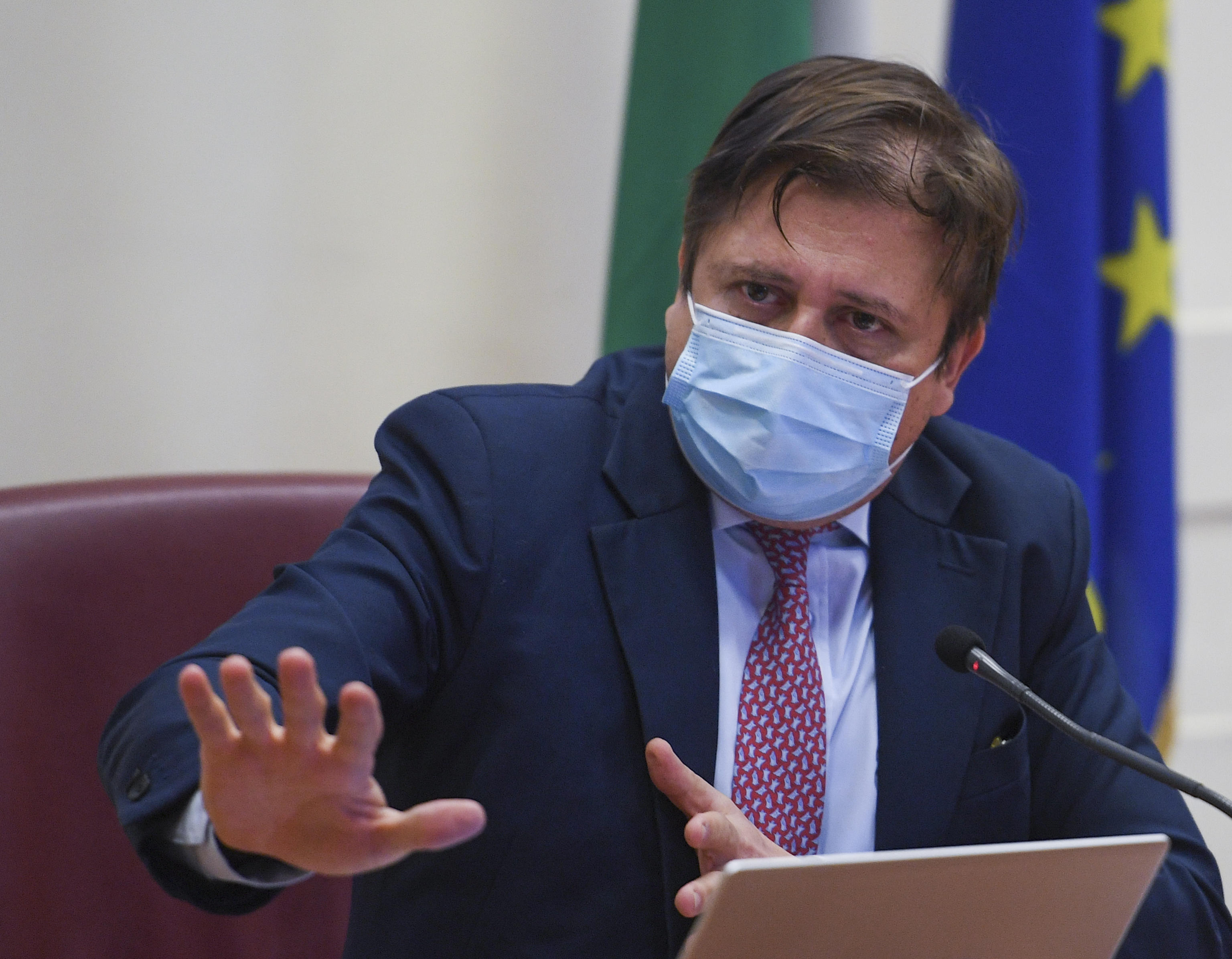 Sileri: “Tampone rettale? Ha senso per pazienti ricoverati che stanno molto male” 