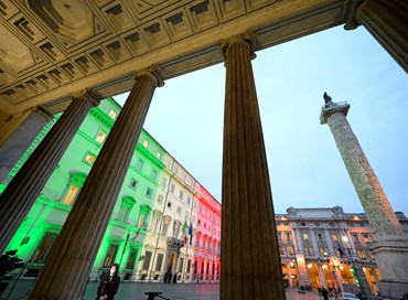 Crisi: da Palazzo Chigi al Parlamento, passando per il calciomercato