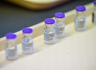 Il vaccino Pfizer è sicuro, parola dell’Ema