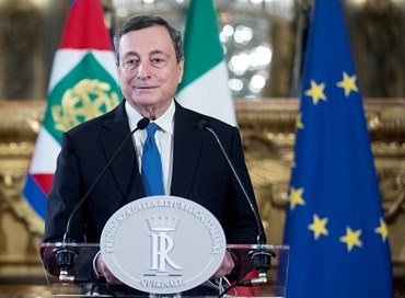 Mario Draghi e l’acefalo pennuto pentastellato