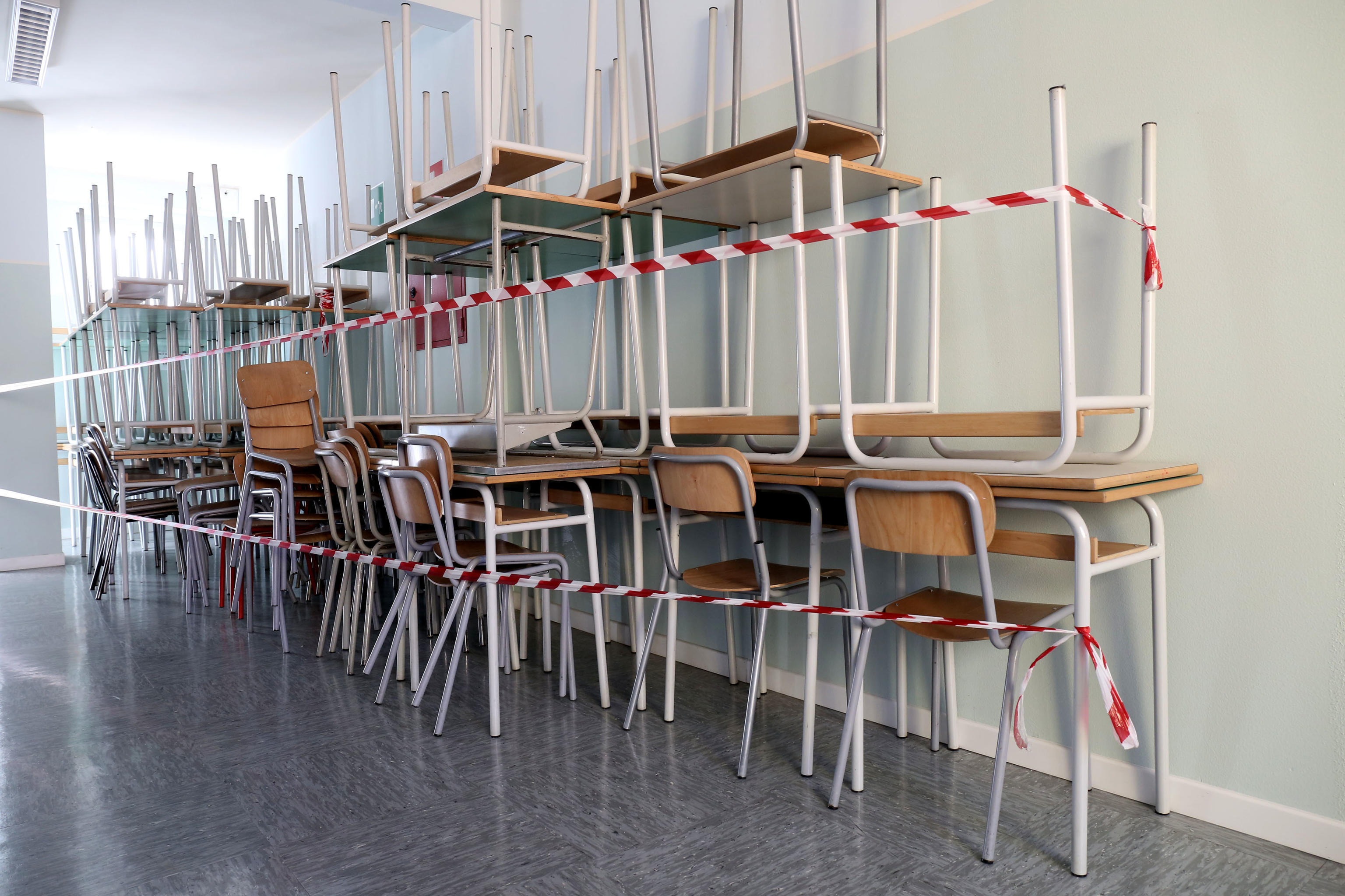 Scuola, per ora difficile il rientro in classe “al 100 per cento”