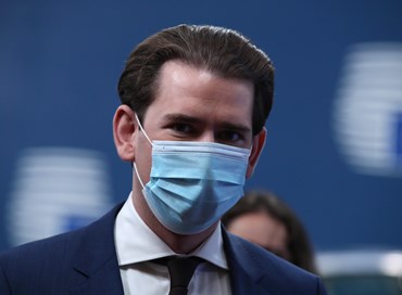 Vaccini, Kurz: “Non faremo più affidamento sull’Ue”