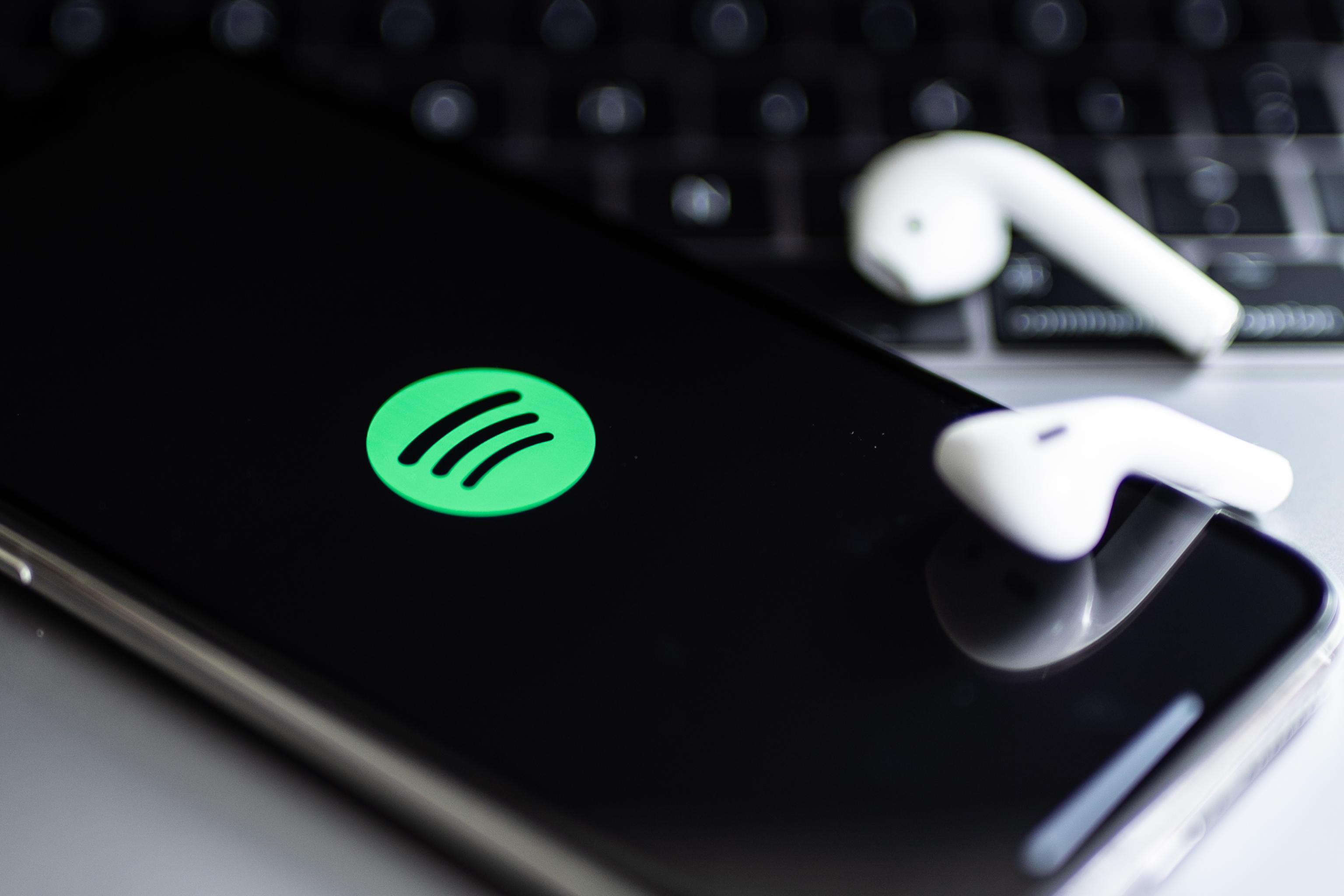 Assistente vocale anche per Spotify