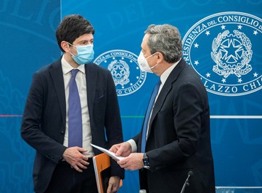 Lo scaricabarile di Speranza rischia di contagiare anche Draghi