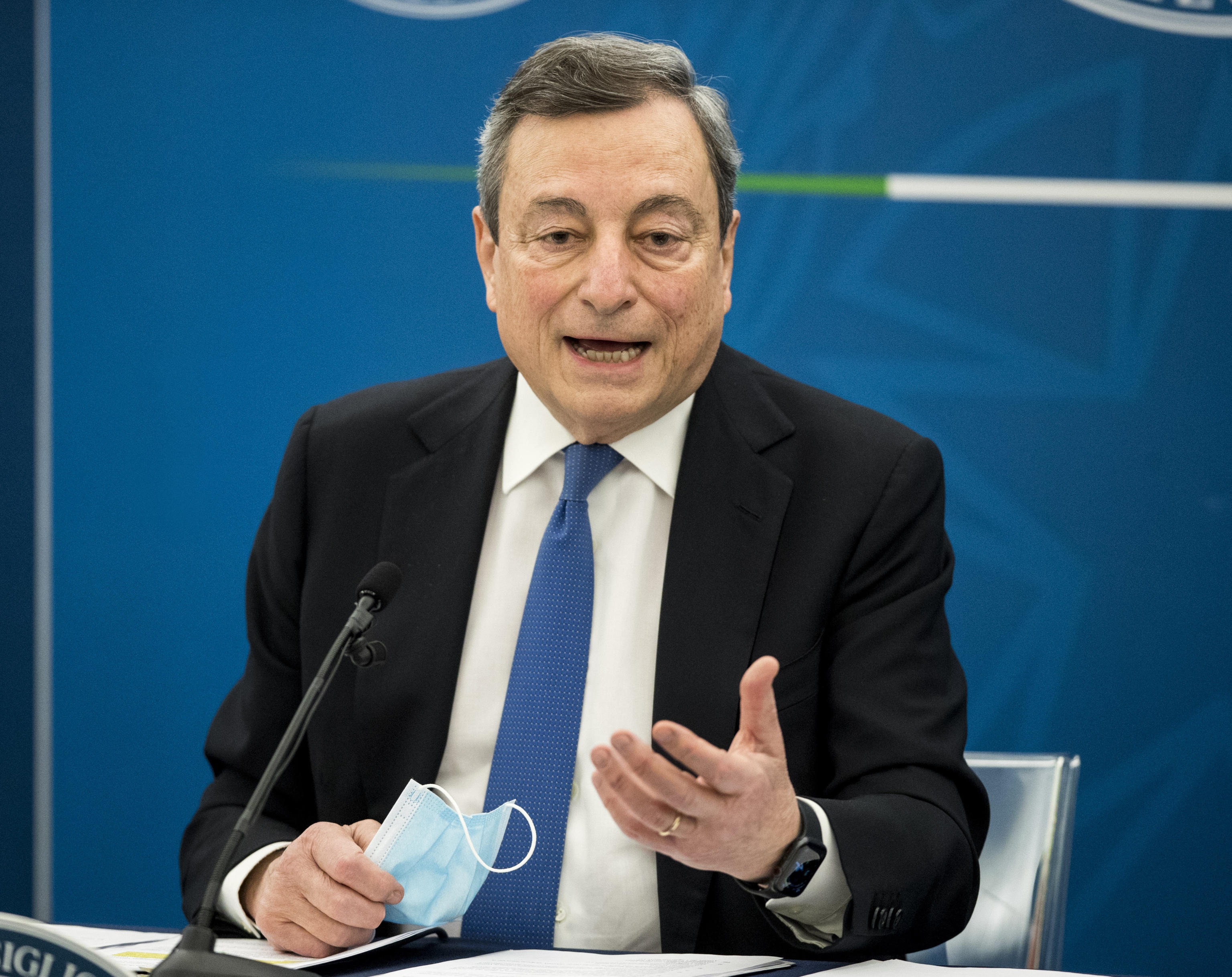 Draghi stringe sul Recovery