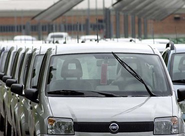 Auto: mercato in calo