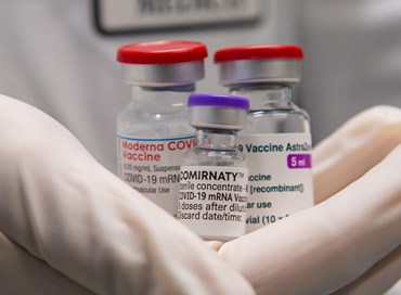Due dosi diverse di vaccini? Un cibreo che potrebbe rivelarsi sinistro