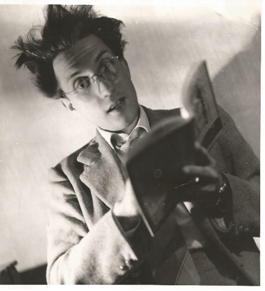 Interviste immaginarie: Giovanni Papini e i Caffè