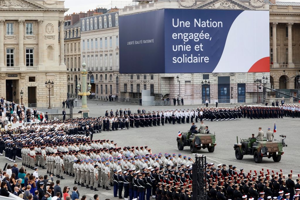 Islamismo strisciante in Francia: l’allarme dei generali