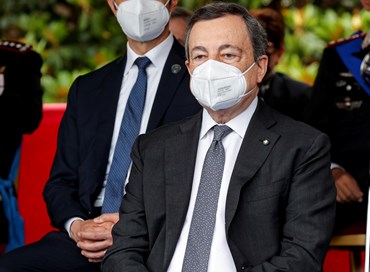 Una politica mossa, quasi ferma e giù le mani da Draghi