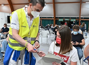 Guerra al virus e ai complessati dalla virologia