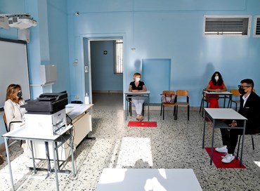 Maturità al via, maxi-colloquio di un’ora