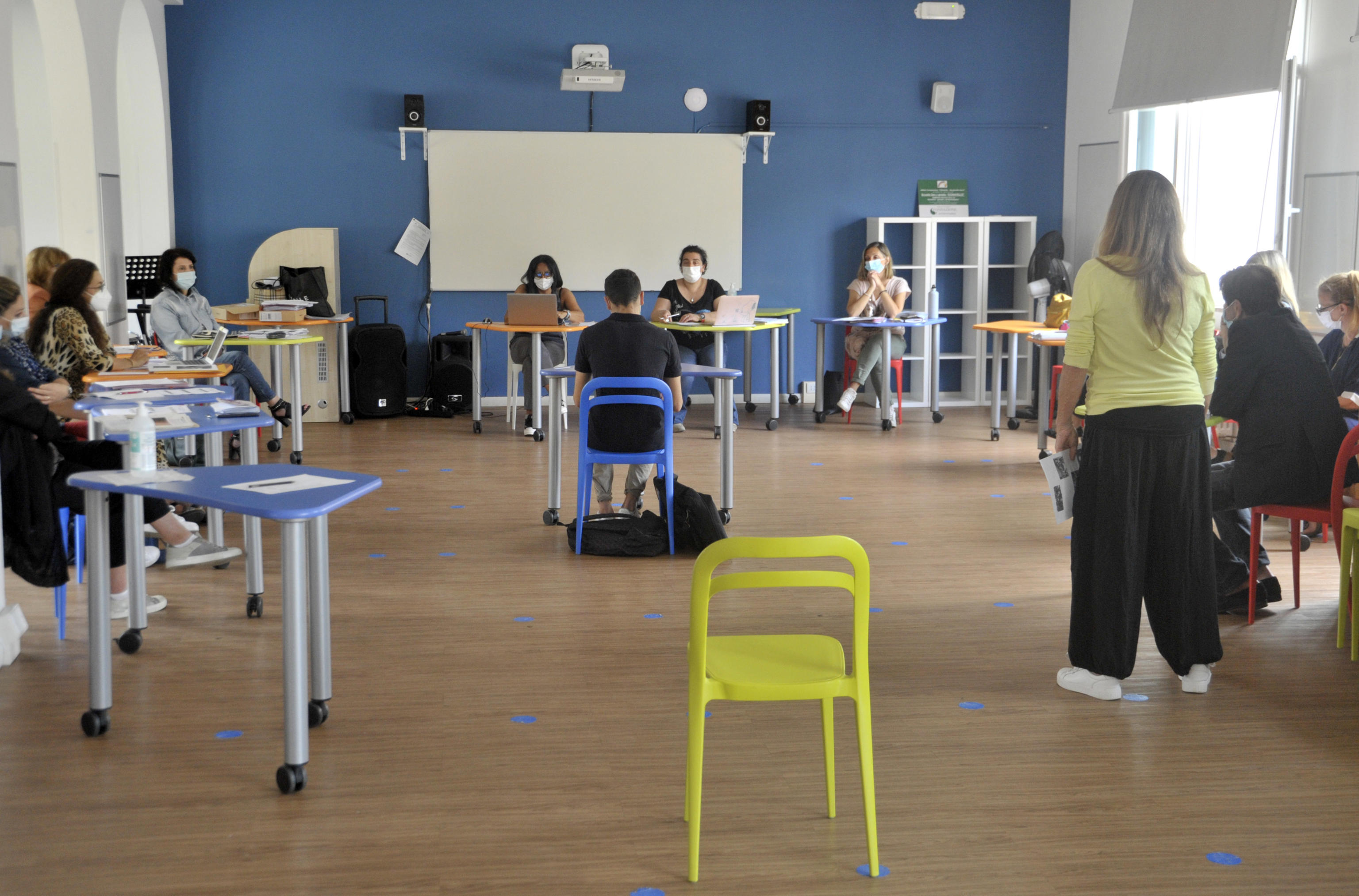 Rifondare la scuola: i numeri della scuola media