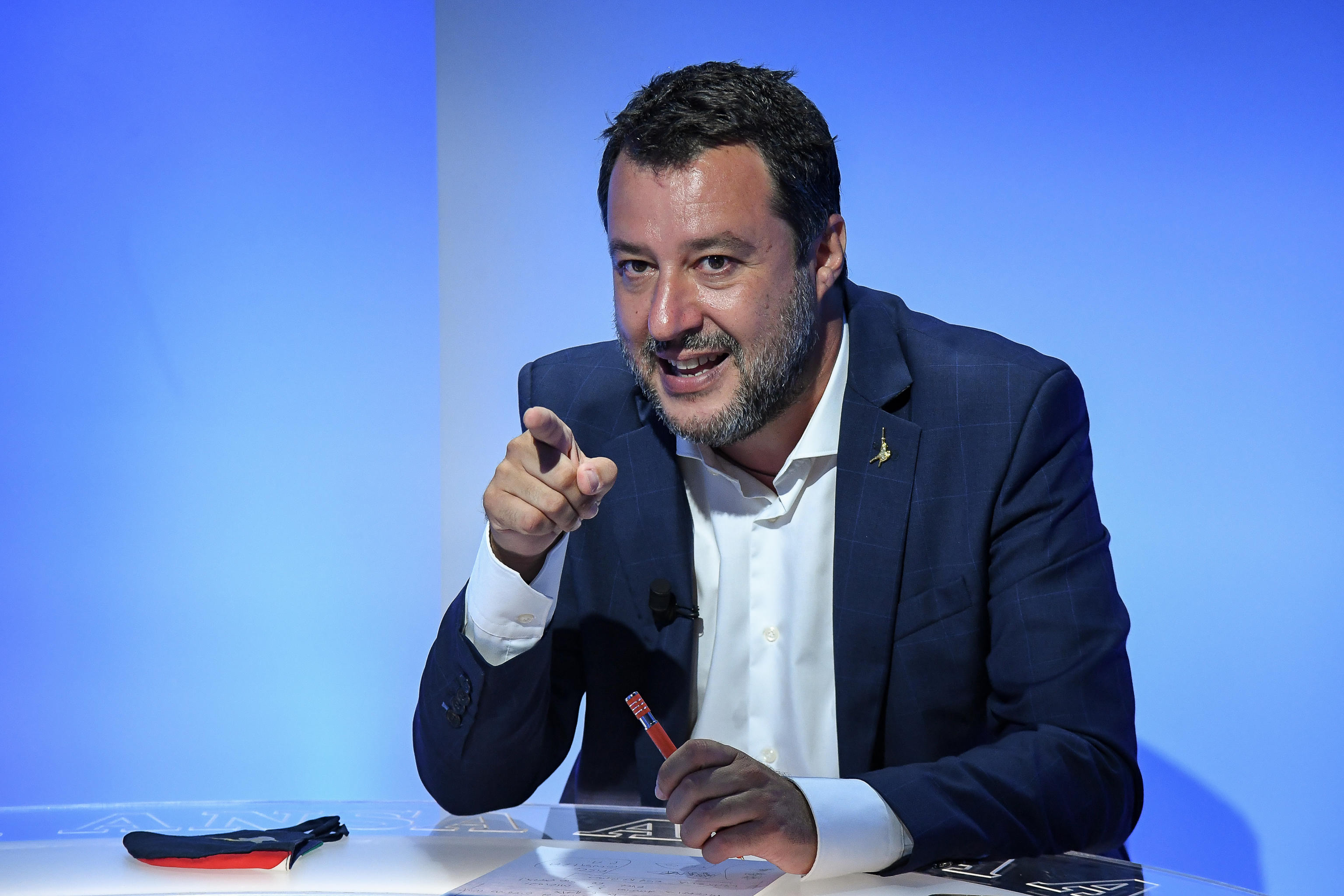Salvini a Draghi: “Chiesto stop delle mascherine all’aperto”