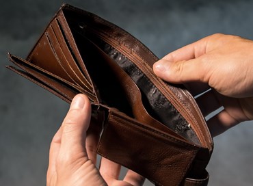 Ue: sale il rischio povertà per l’Italia