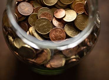 Istat: calano i consumi e italiani “formichine”