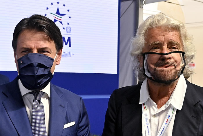 M5s, Conte-Grillo: va in scena la “pace armata”