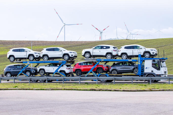 Auto, Europa: immatricolazioni in aumento