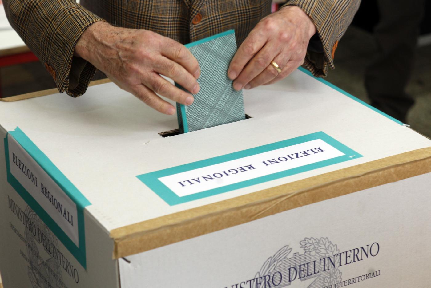 Il voto è stabilito nella Costituzione