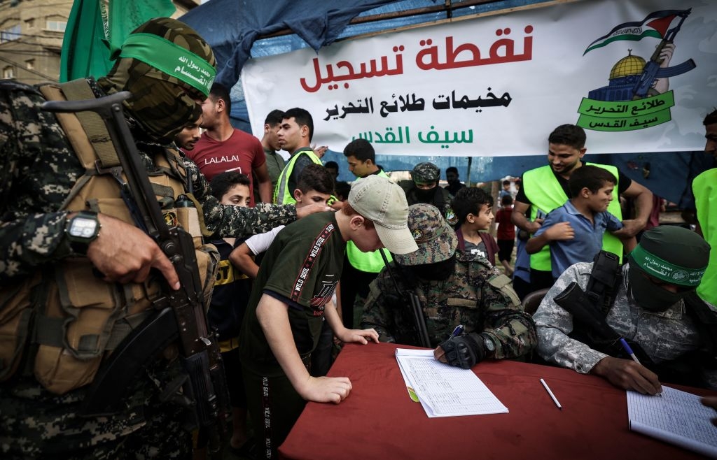 I campi estivi del jihad palestinese