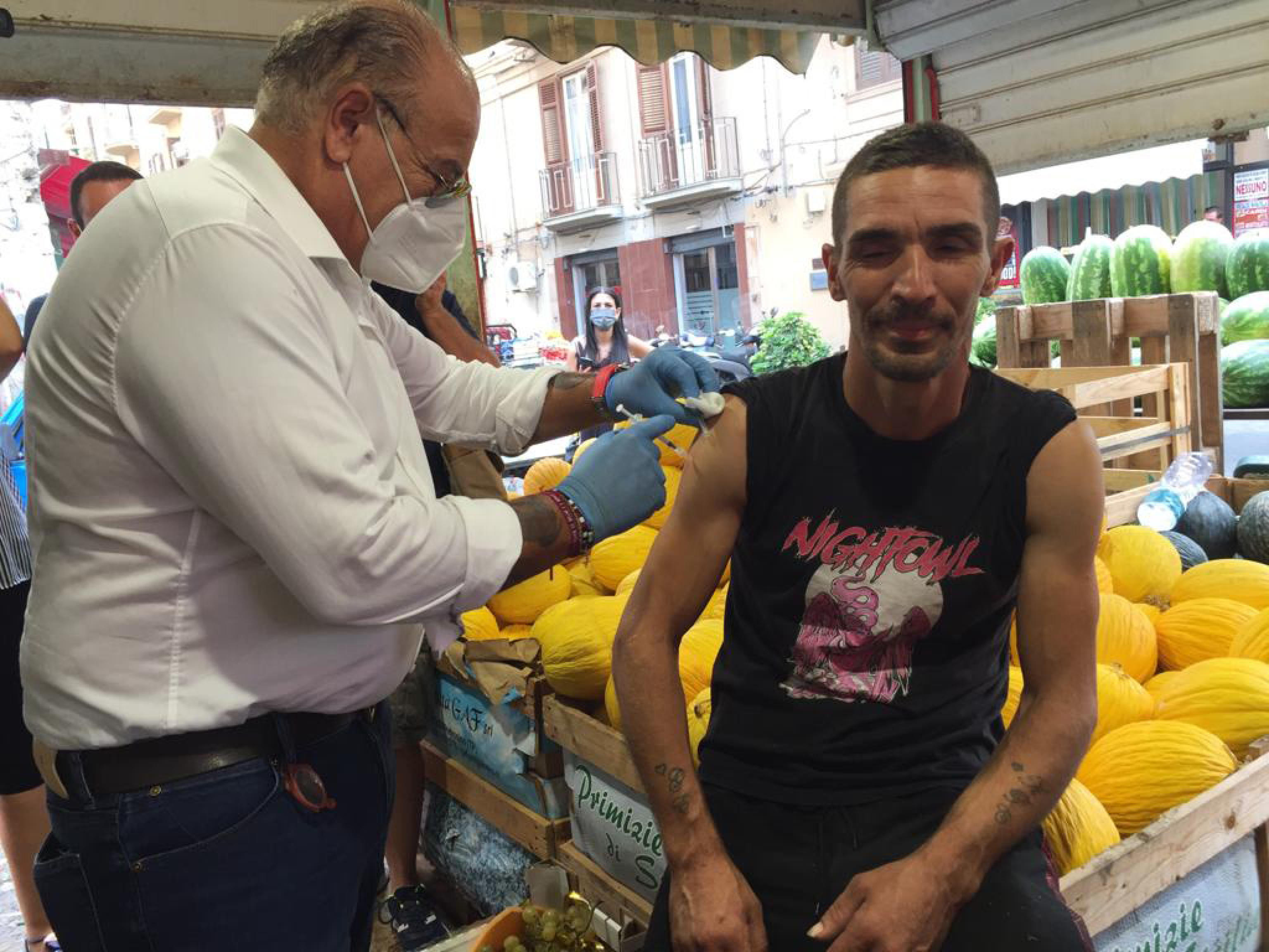 Le menzogne sui vaccini che colpiscono bimbi e famiglie