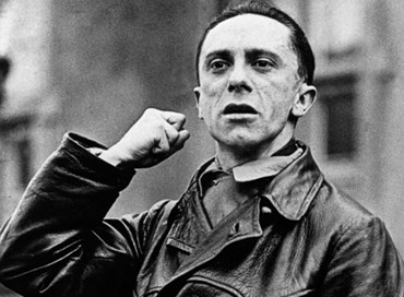 Goebbels ovvero “la volontà di dominio dell’uomo sull’uomo”