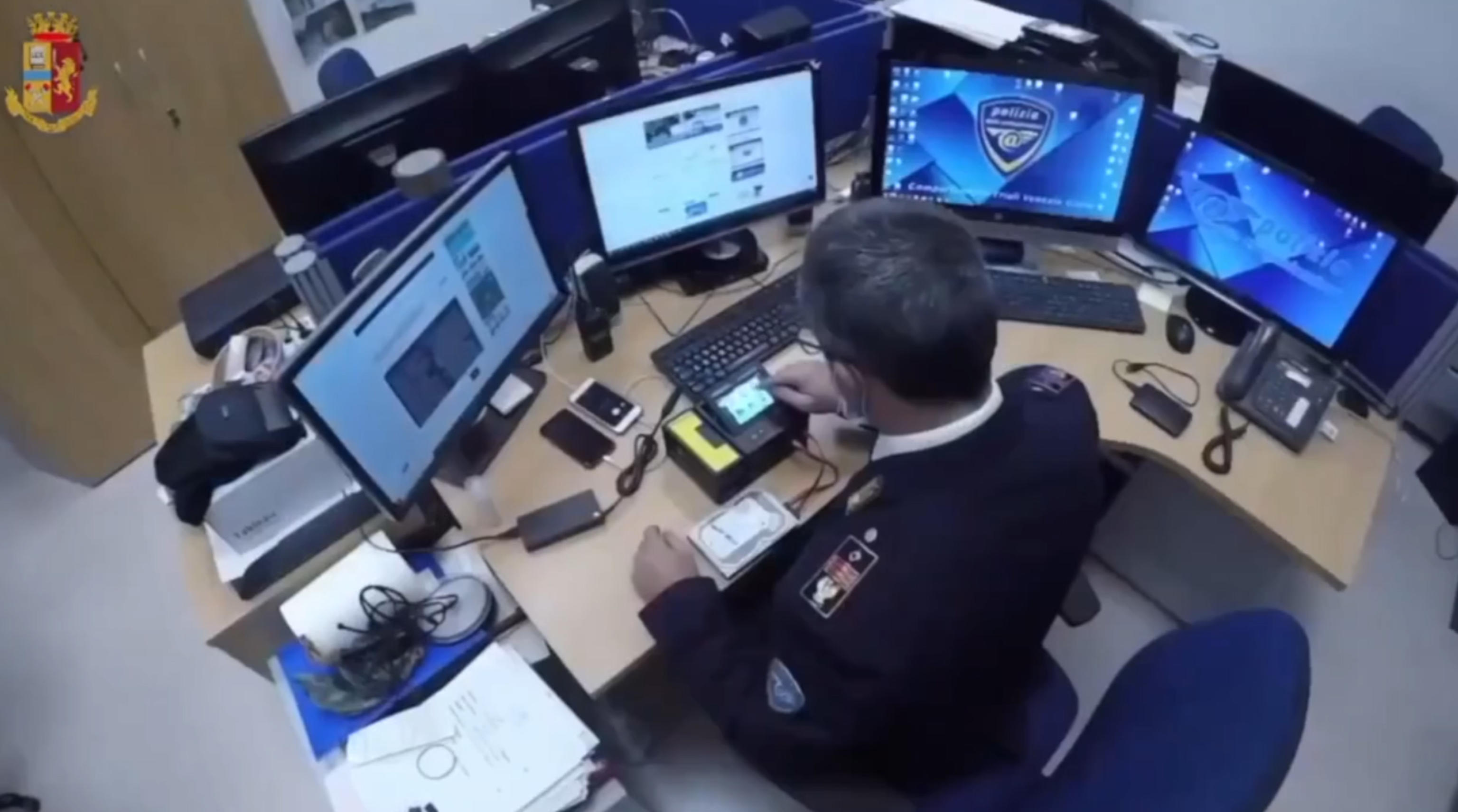 No vax: blitz della Polizia