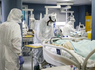 Covid, Gimbe: “In 7 giorni tutti gli indicatori in calo”