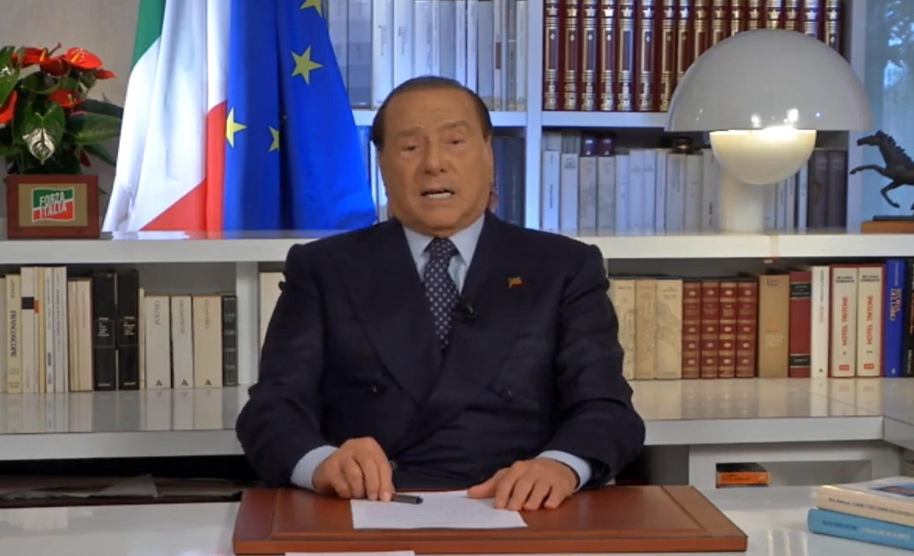 Berlusconi al Ppe: necessaria una Europa forte e indipendente